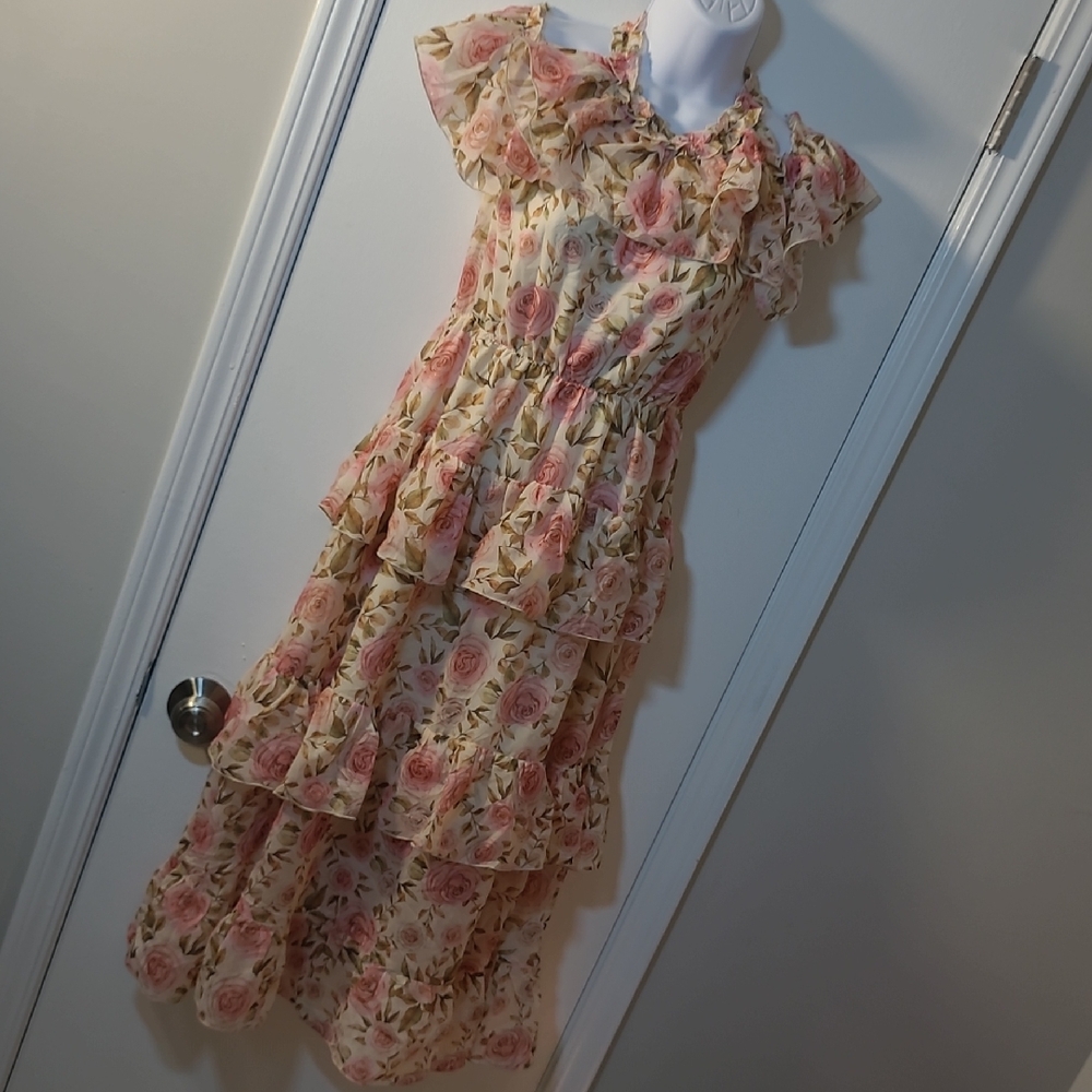 Floral Ruffle Maxi Dress